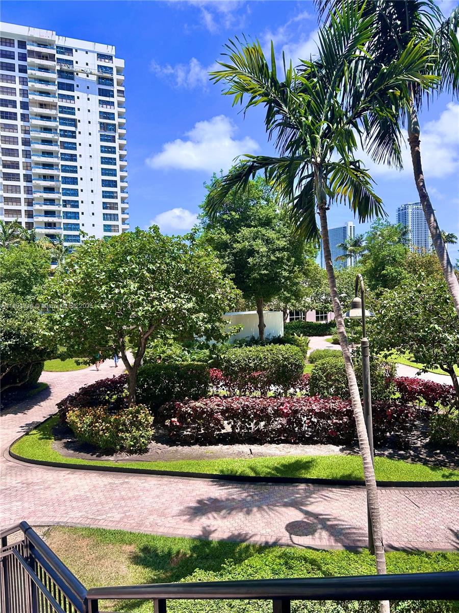 OLYMPUS CONDO PHASE - Residential