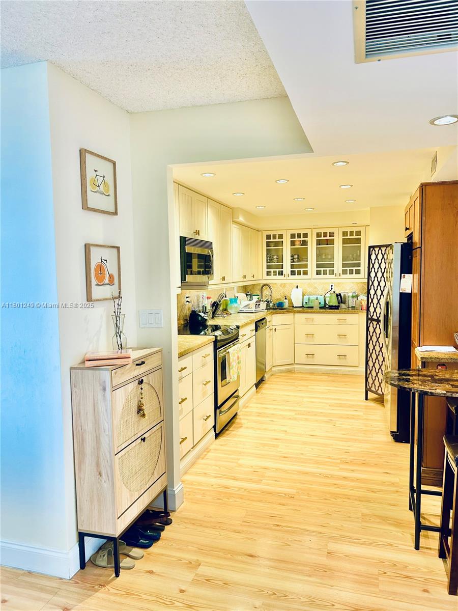 OLYMPUS CONDO PHASE - Residential