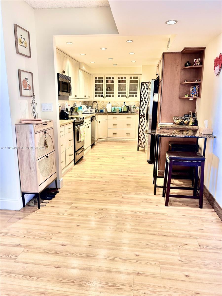 OLYMPUS CONDO PHASE - Residential