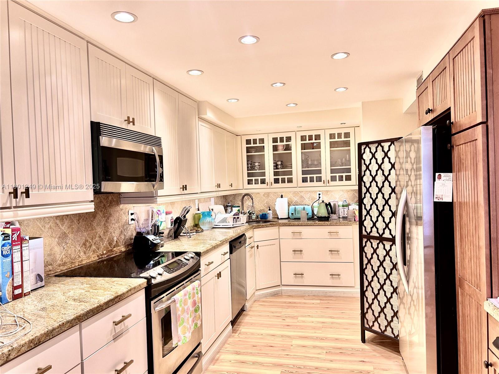 OLYMPUS CONDO PHASE - Residential