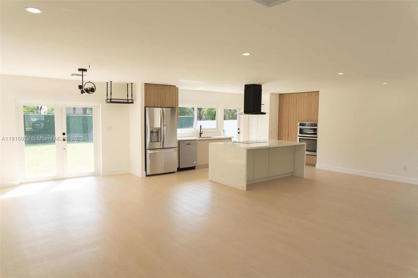 WESTWIND LAKES SEC 1 - Residential