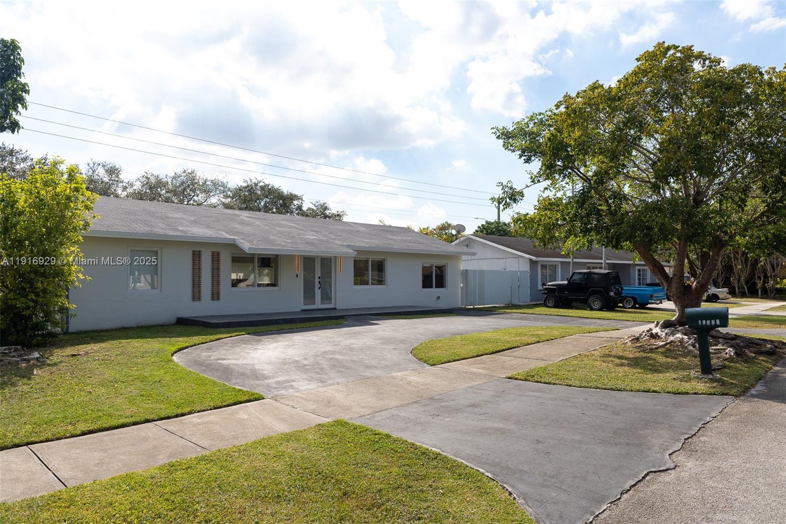 WESTWIND LAKES SEC 1 - Residential