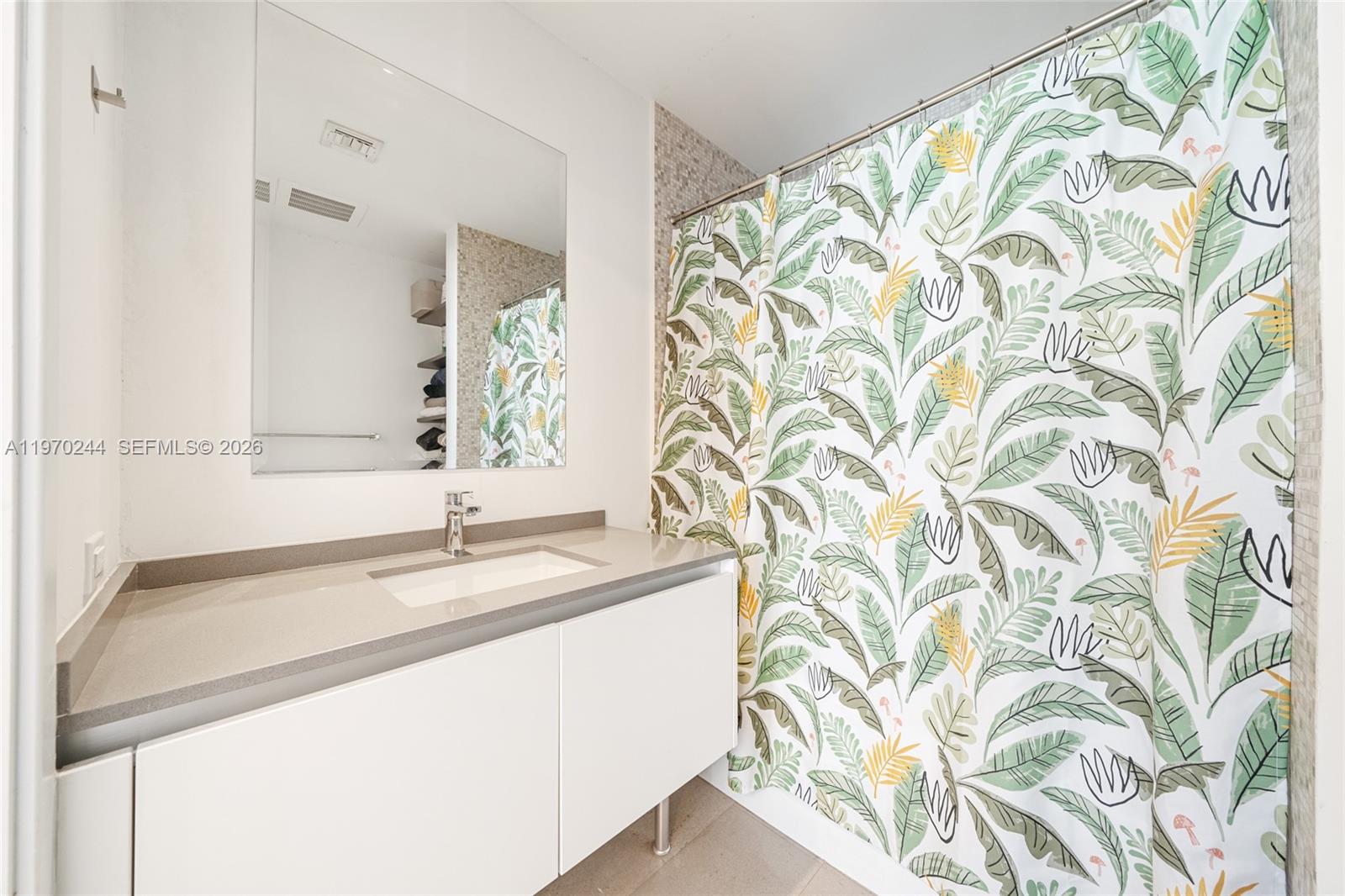 RISE CONDO - Residential Lease