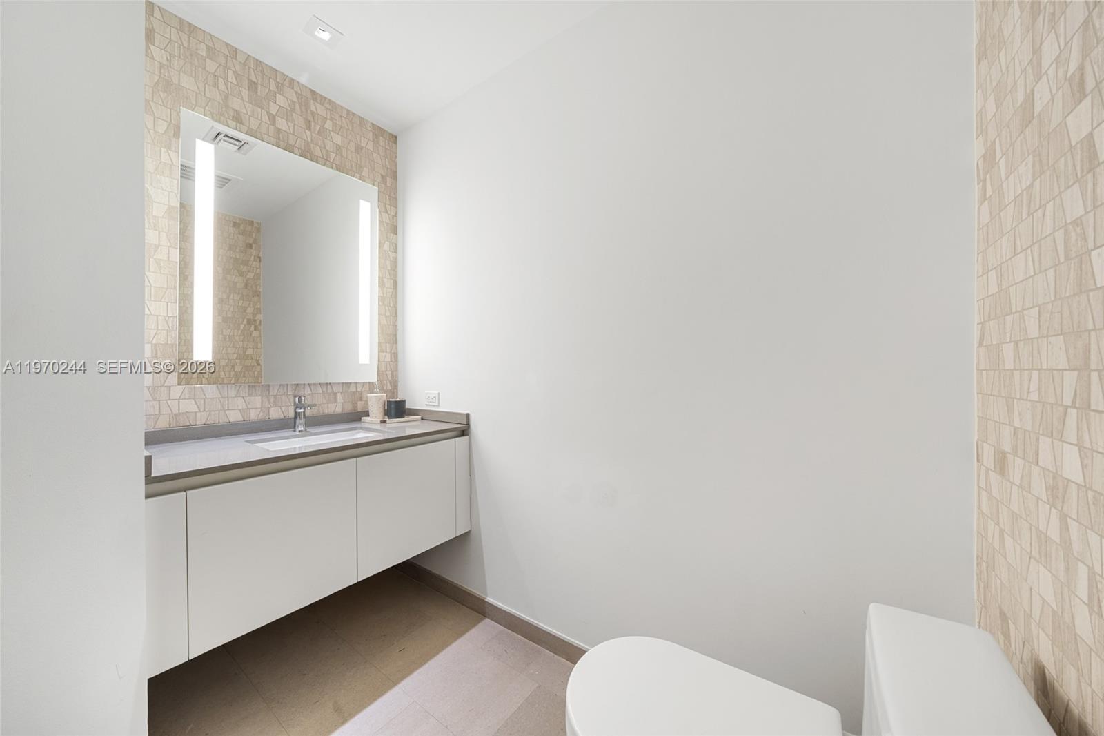RISE CONDO - Residential Lease