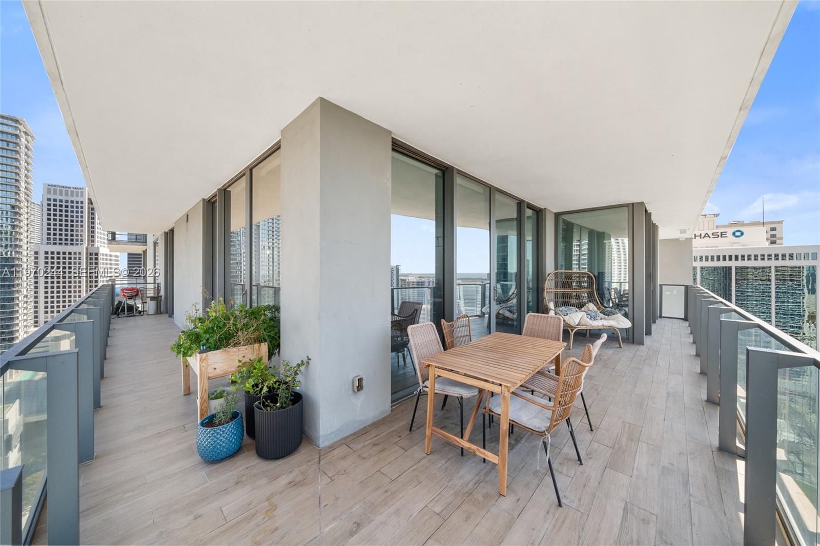 RISE CONDO - Residential Lease