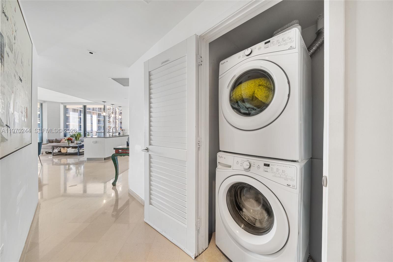 RISE CONDO - Residential Lease