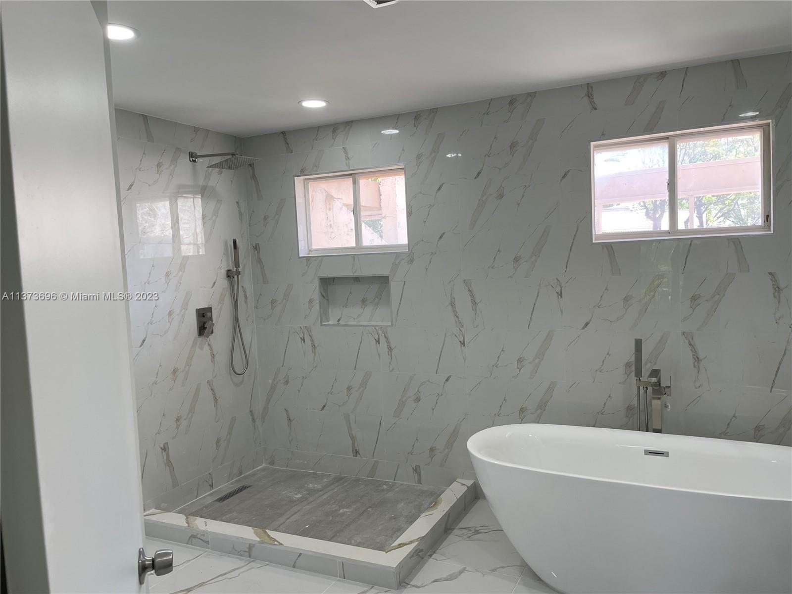 TOWNHOMES OF DORAL PLACE - Residential