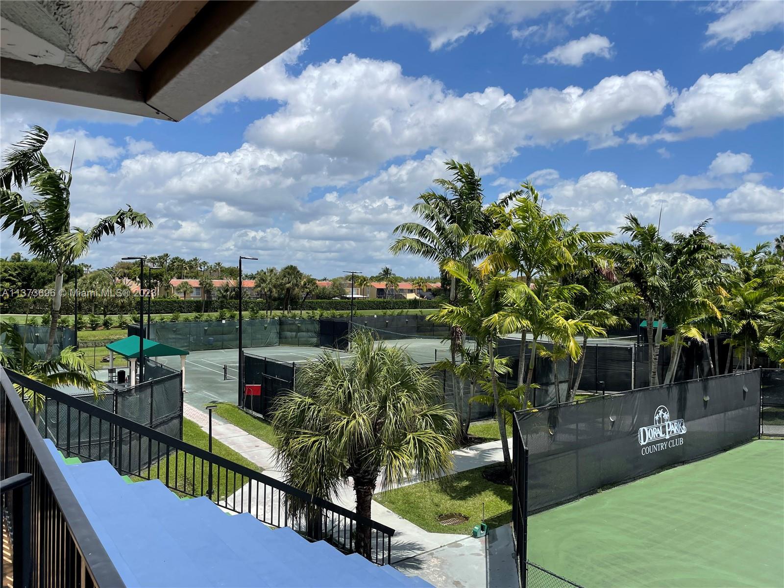 TOWNHOMES OF DORAL PLACE - Residential