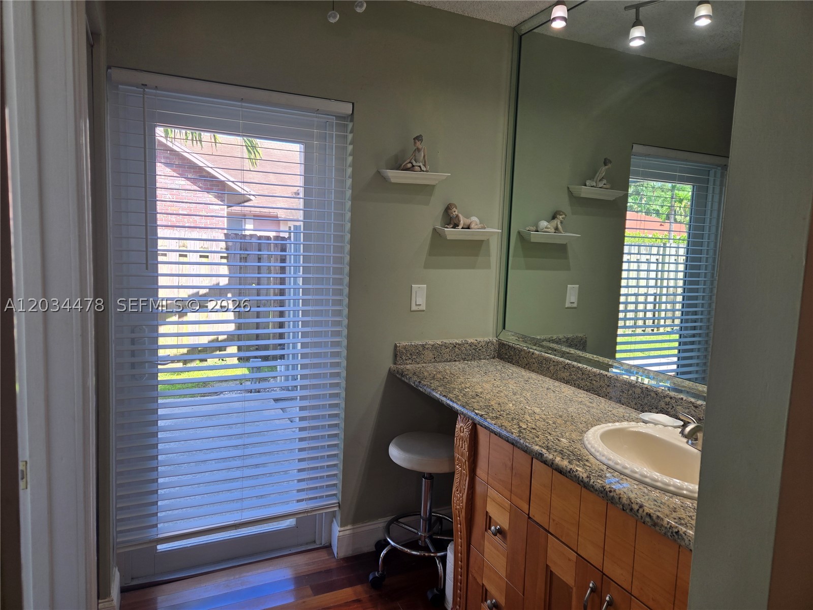 CANTERBURY - Residential