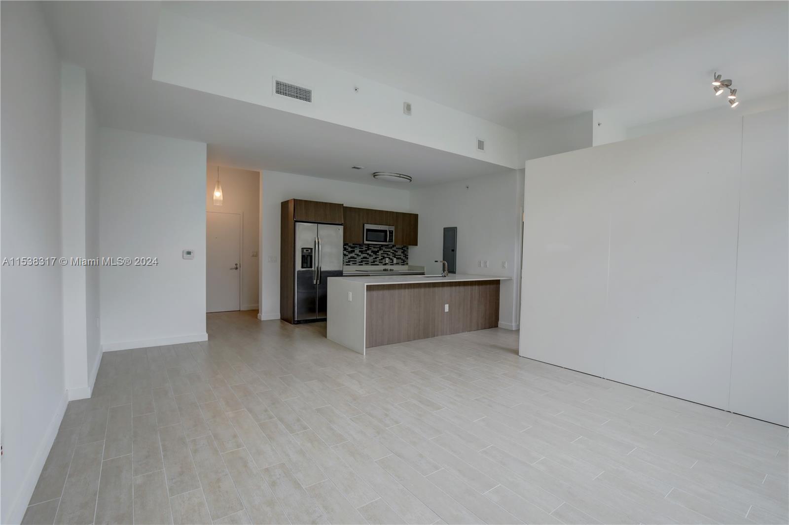 LE PARC AT BRICKELL CONDO - Residential Lease