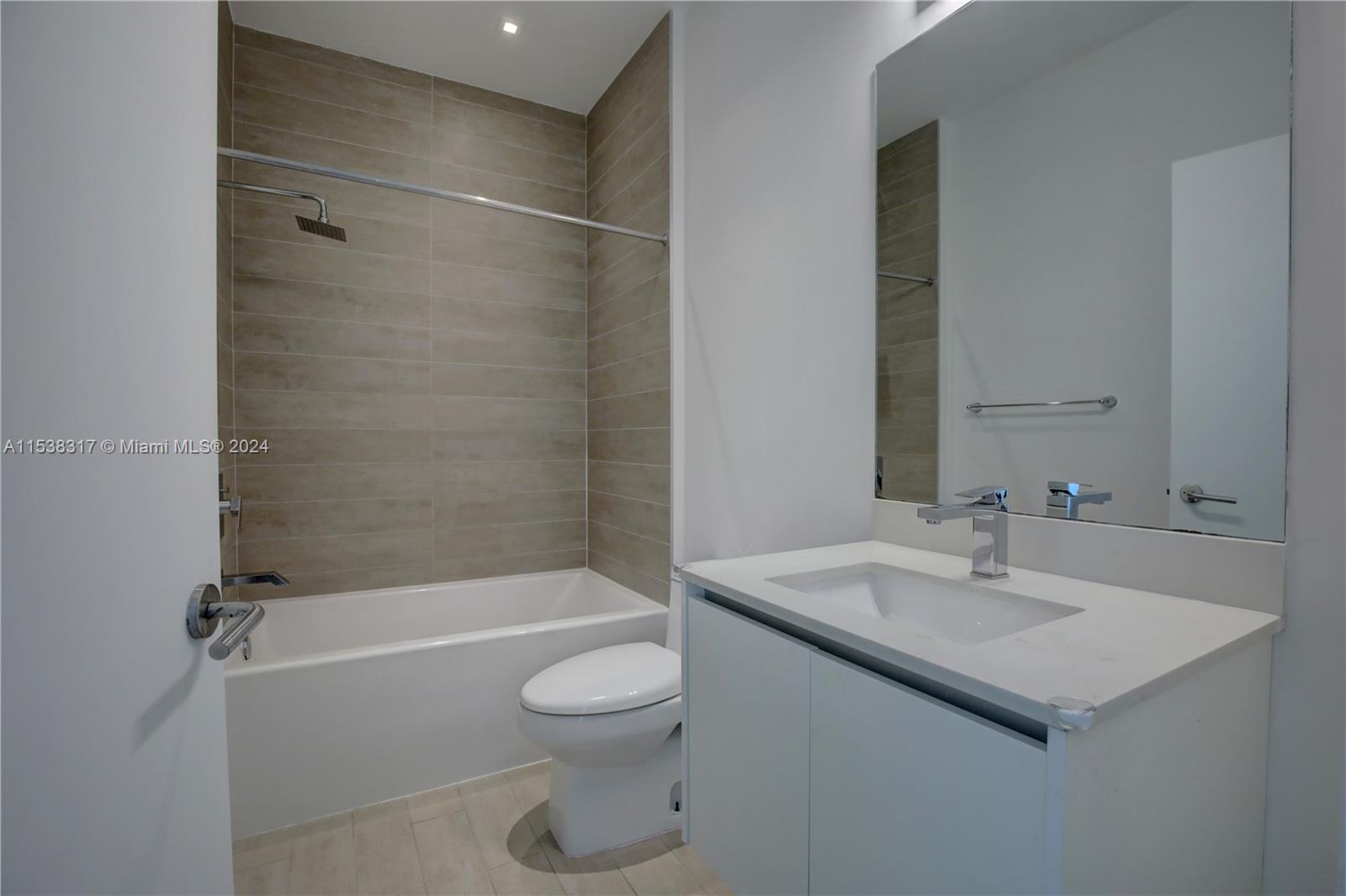 LE PARC AT BRICKELL CONDO - Residential Lease