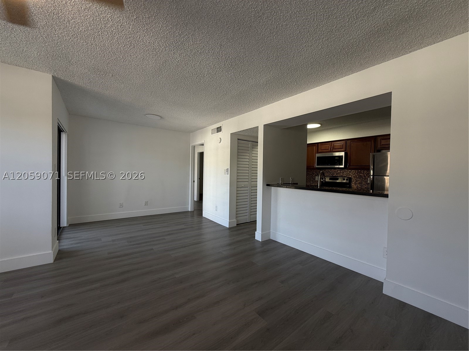 HOLLYWOOD PARC CONDOMINIU - Residential