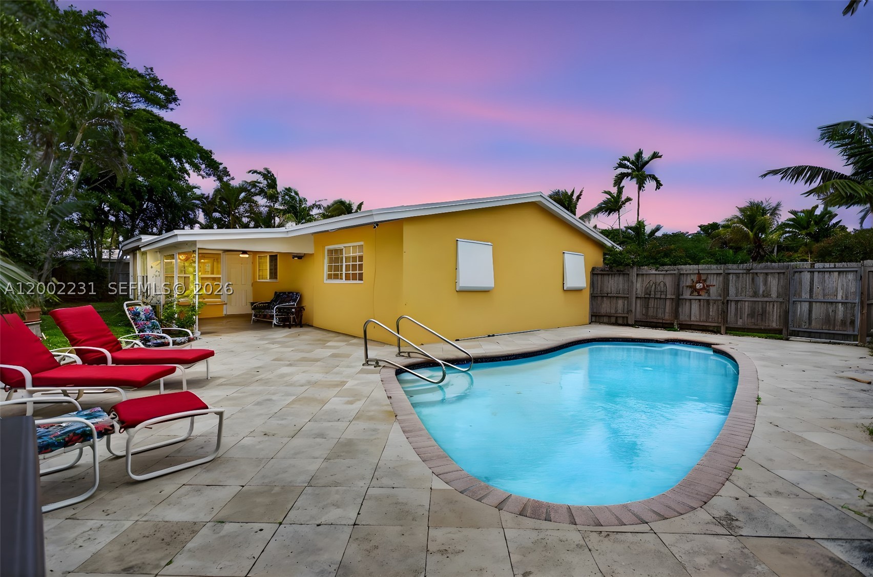 MEADOWBROOK - Residential
