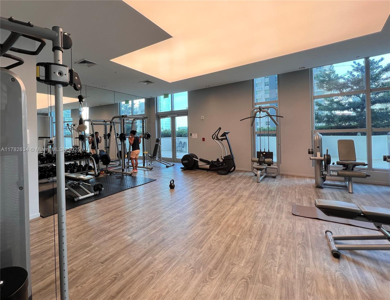 1100 MILLECENTO RESIDENCE - Residential