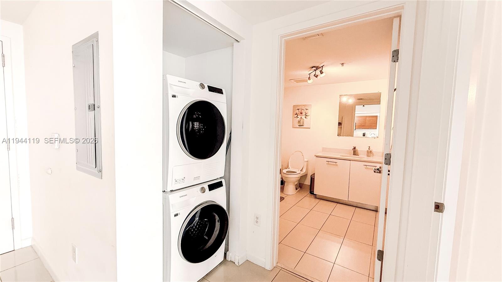 MIDBLOCK MIAMI CONDO - Residential