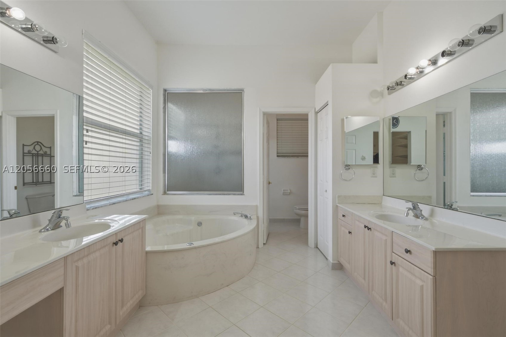 RIVIERA ISLES - Residential
