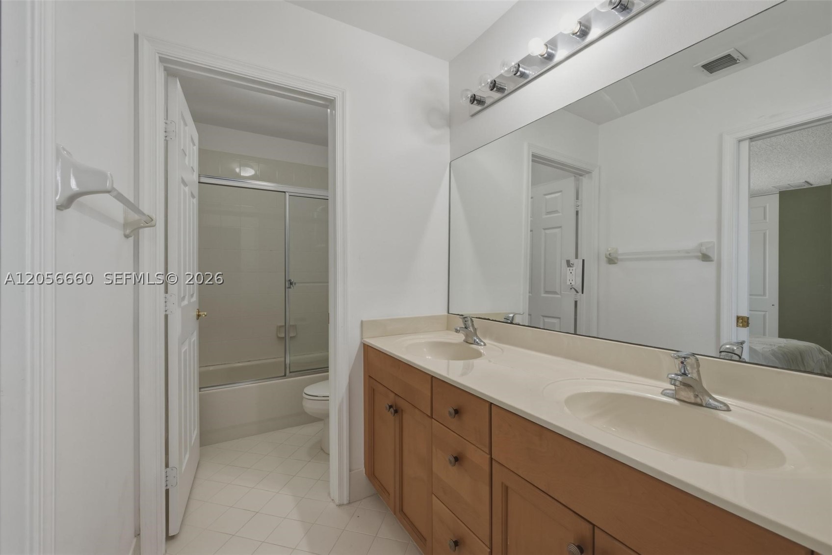 RIVIERA ISLES - Residential