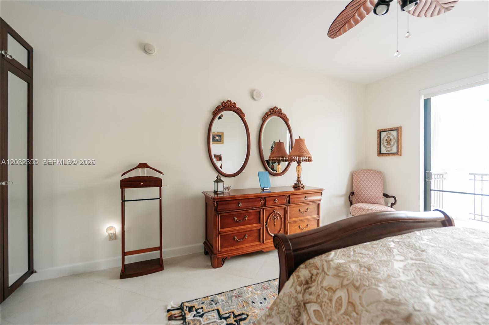 COLONNADE AT DADELAND SE - Residential