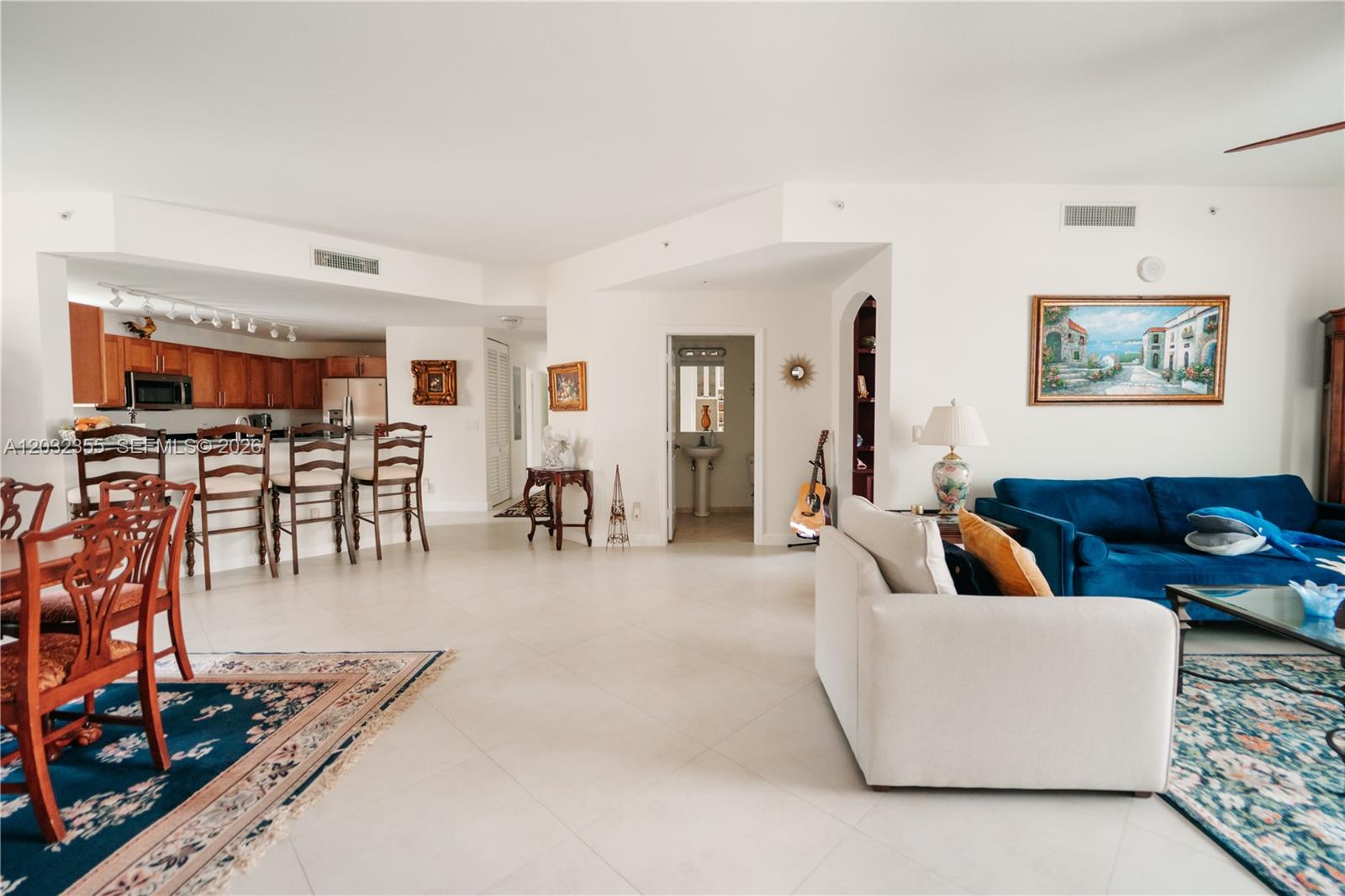 COLONNADE AT DADELAND SE - Residential