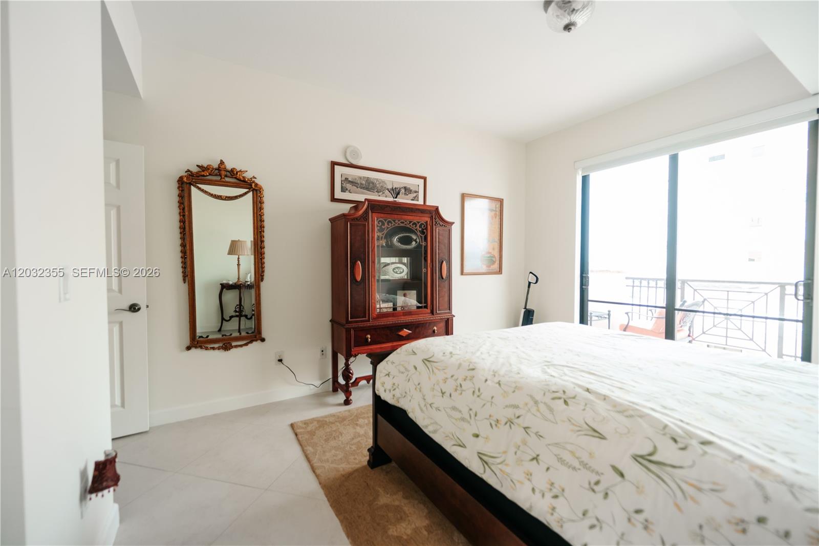 COLONNADE AT DADELAND SE - Residential