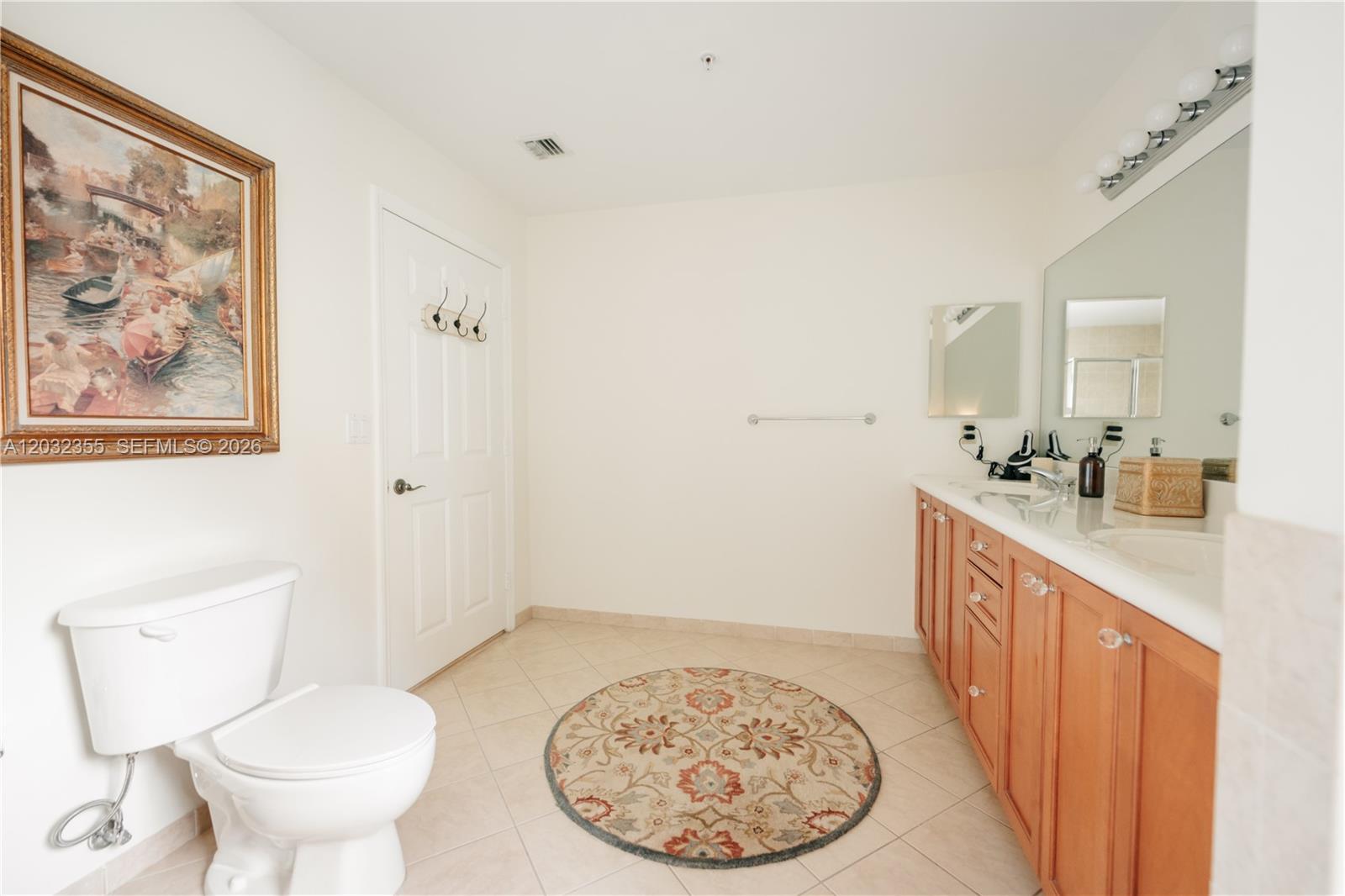 COLONNADE AT DADELAND SE - Residential