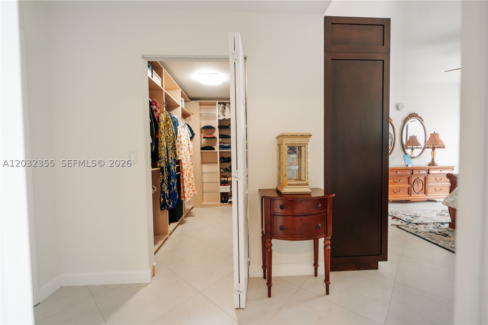 COLONNADE AT DADELAND SE - Residential