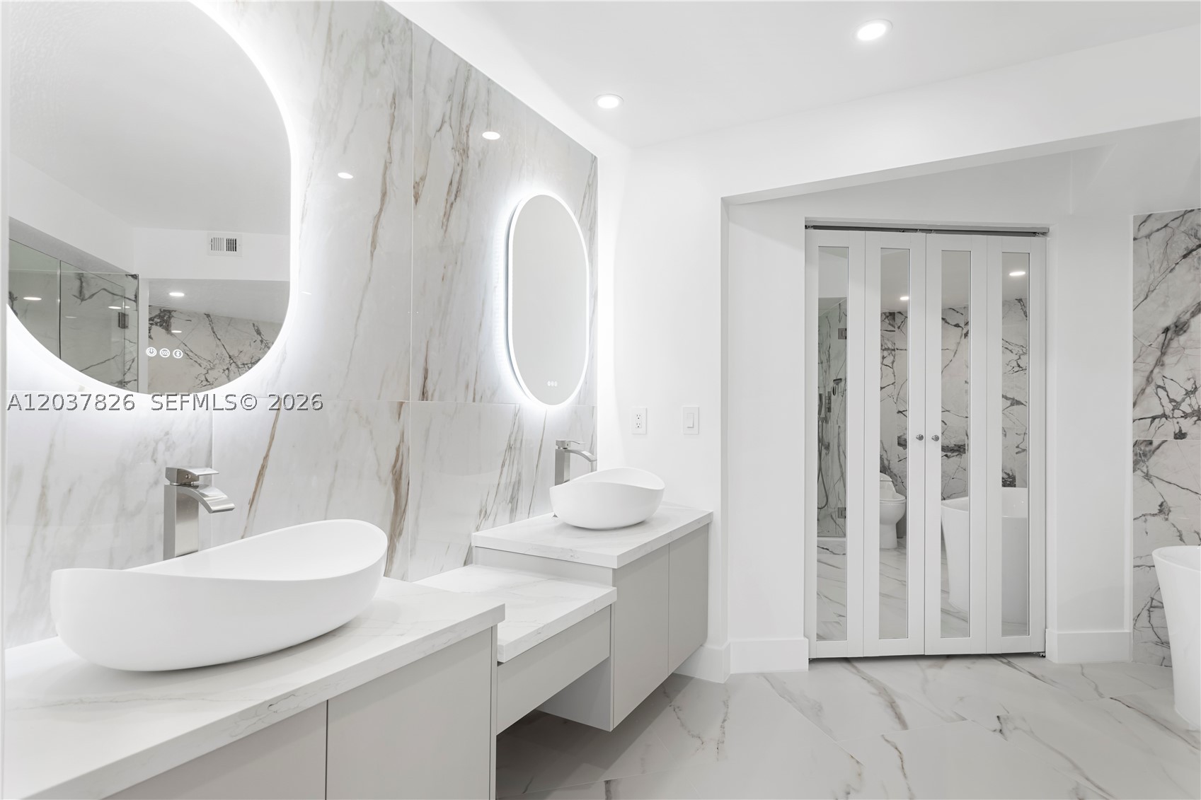 MYSTIC POINTE CONDO NO TW - Residential