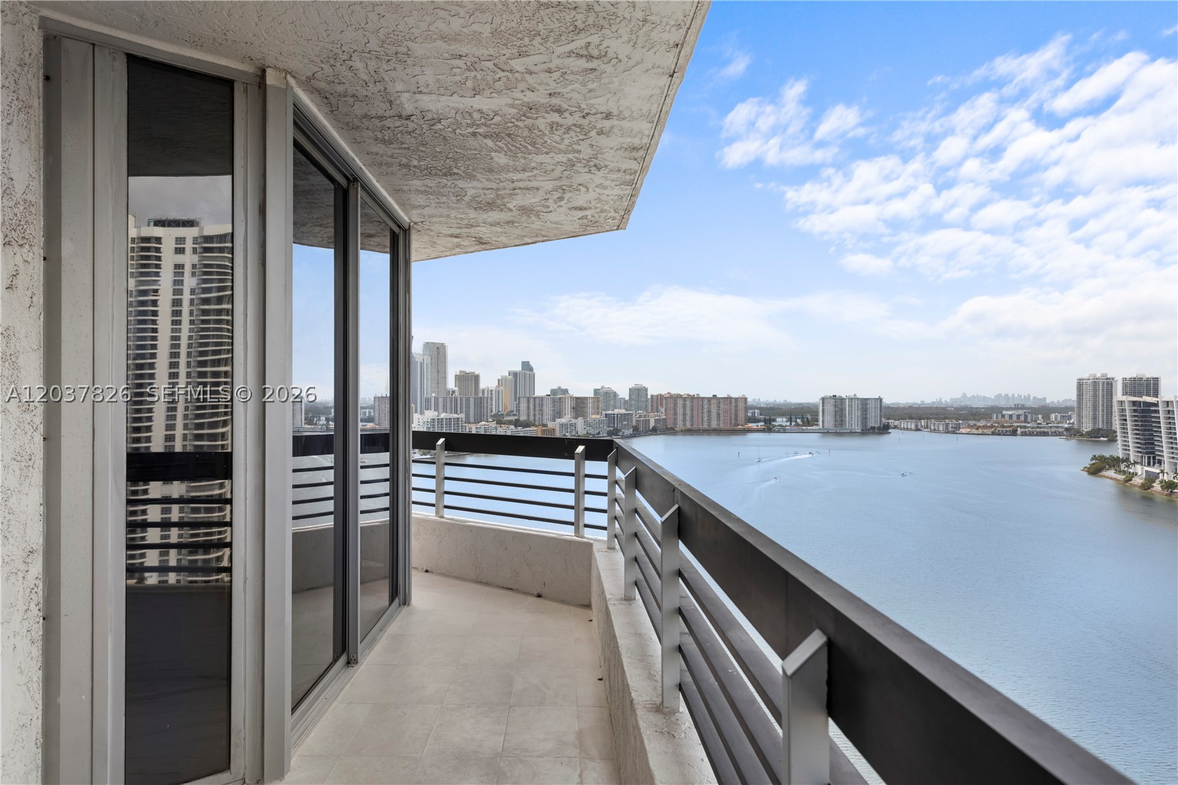 MYSTIC POINTE CONDO NO TW - Residential