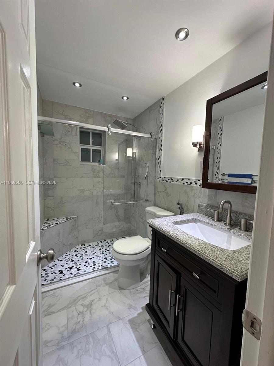COURTYARDS AT KENDALL CON - Residential