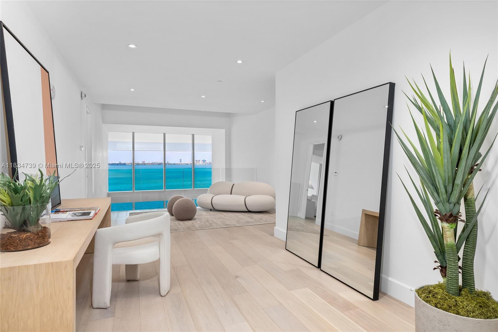 ESCOTTONIA PARK - Residential