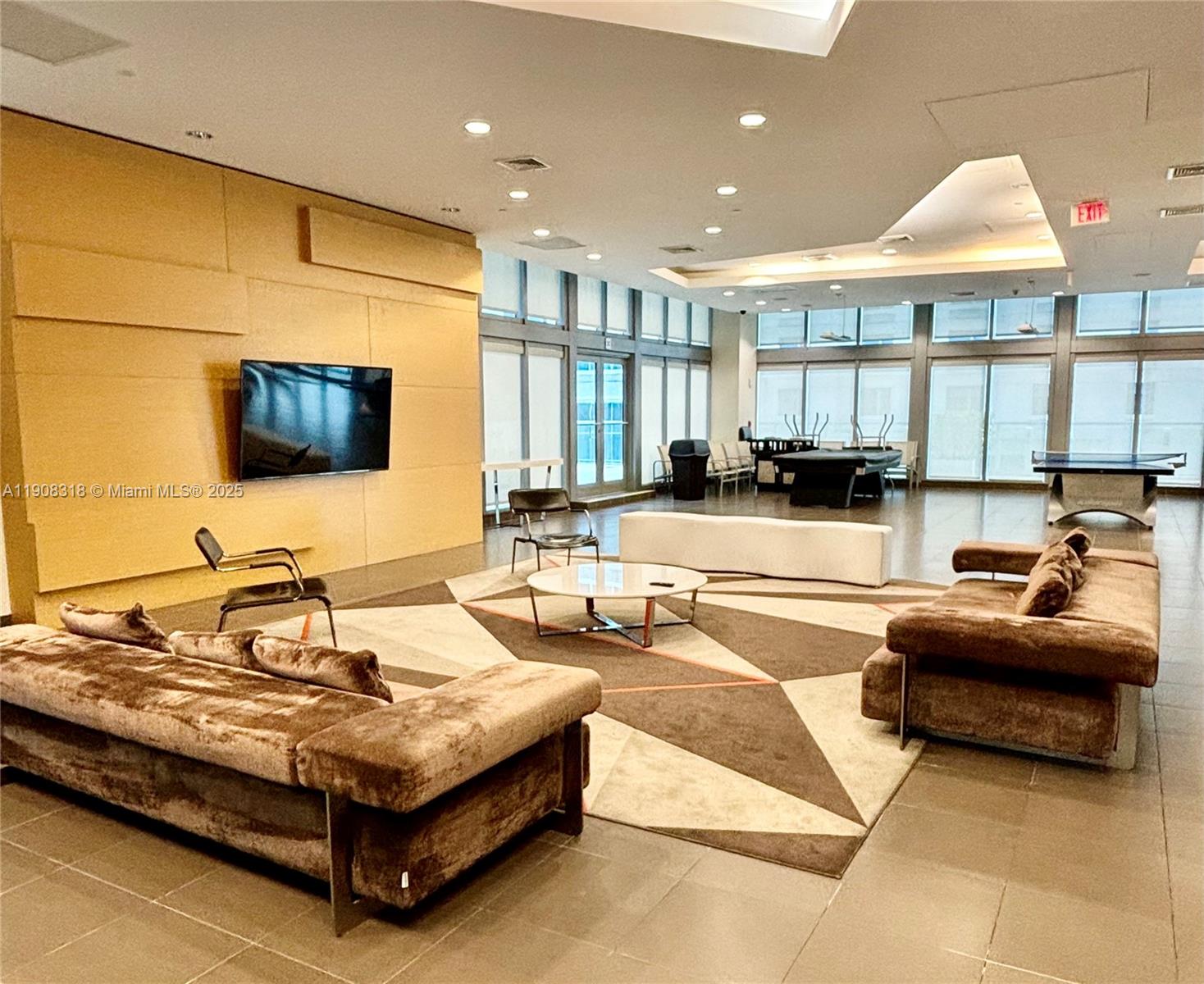 AXIS ON BRICKELL COND - Residential