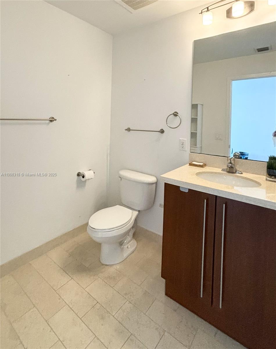 AXIS ON BRICKELL COND - Residential