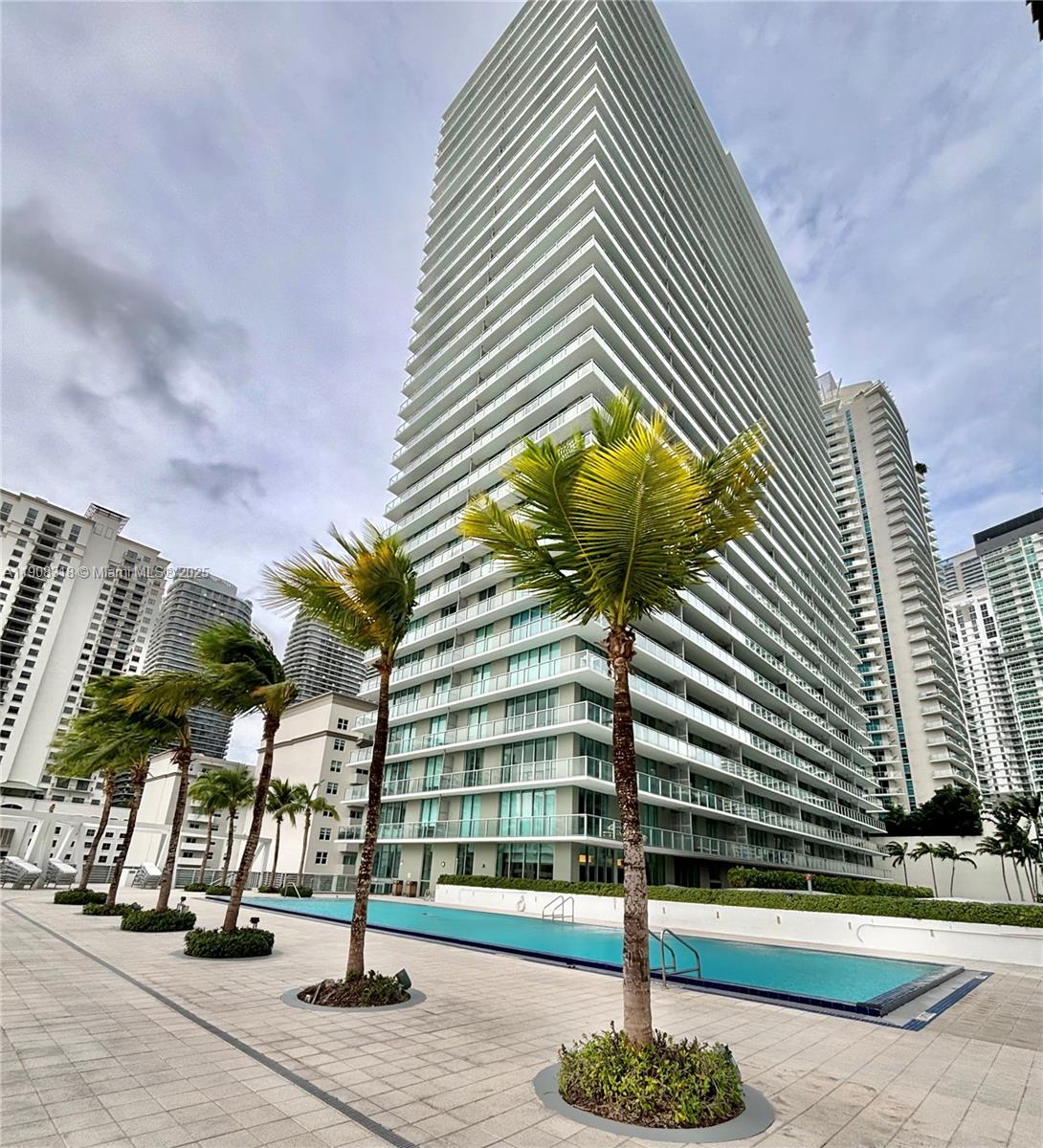 AXIS ON BRICKELL COND - Residential