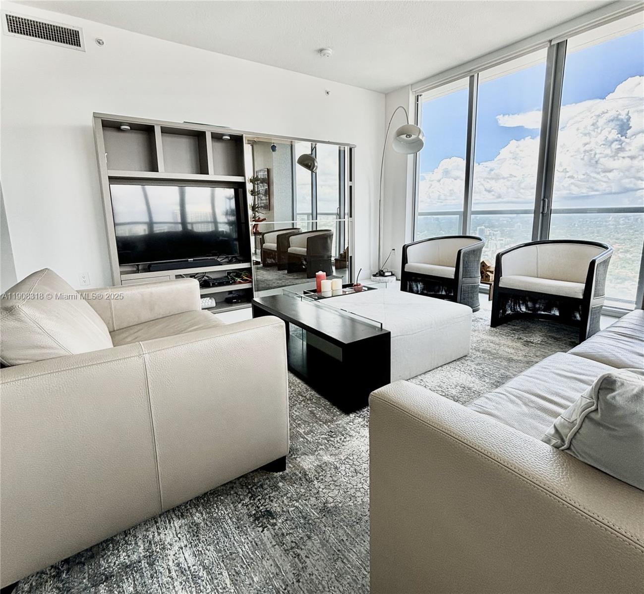 AXIS ON BRICKELL COND - Residential