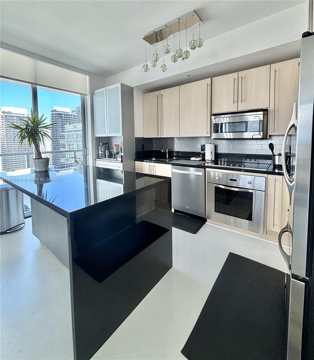 AXIS ON BRICKELL COND - Residential