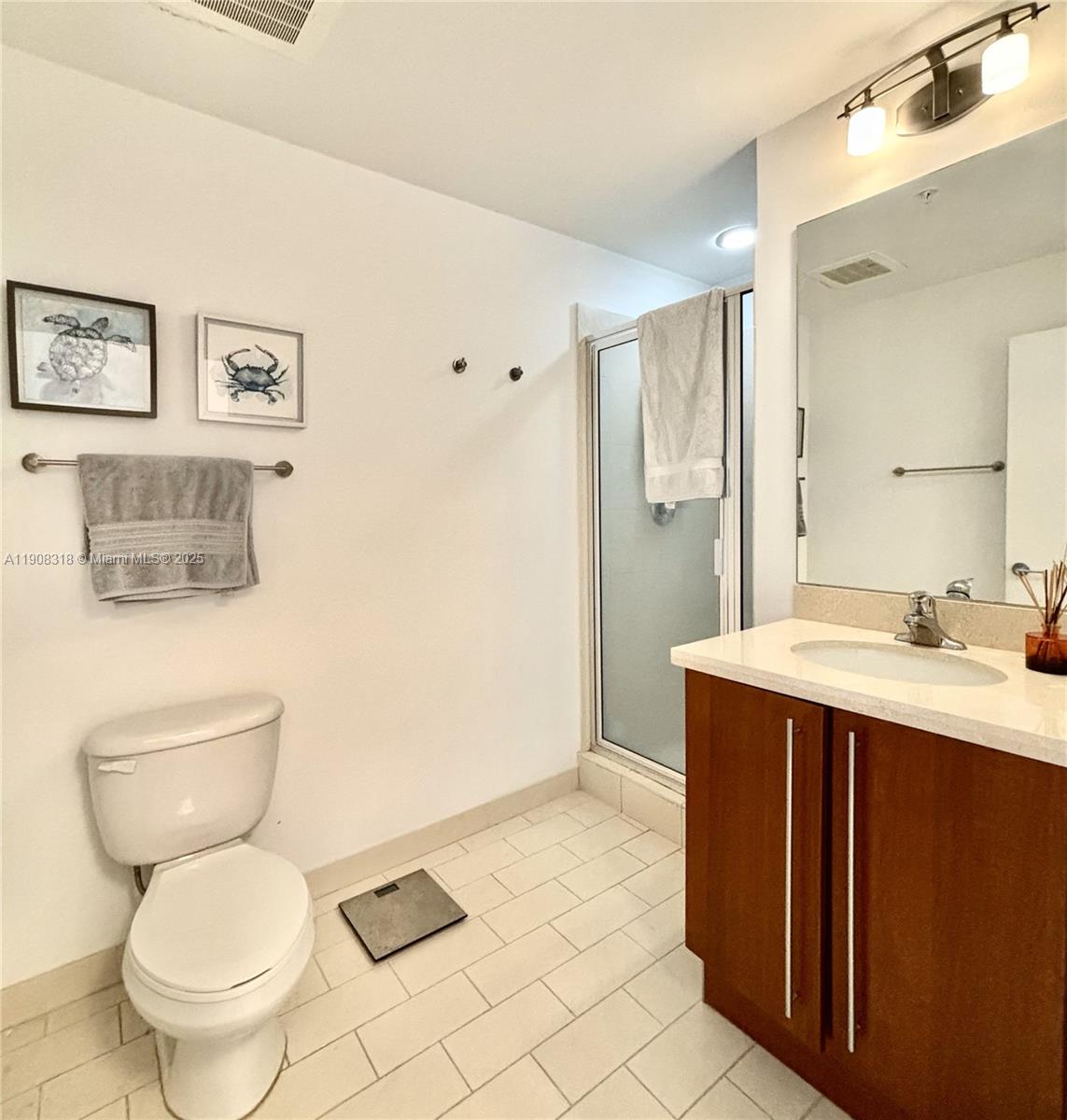 AXIS ON BRICKELL COND - Residential