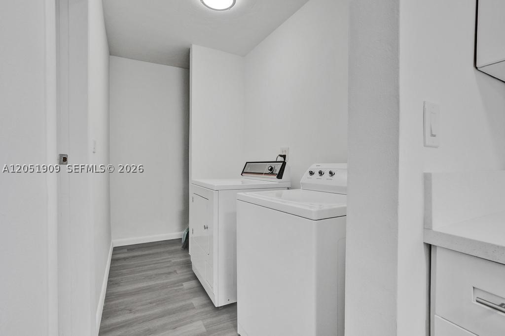 PINE TREE MANOR SEC 3 - Residential