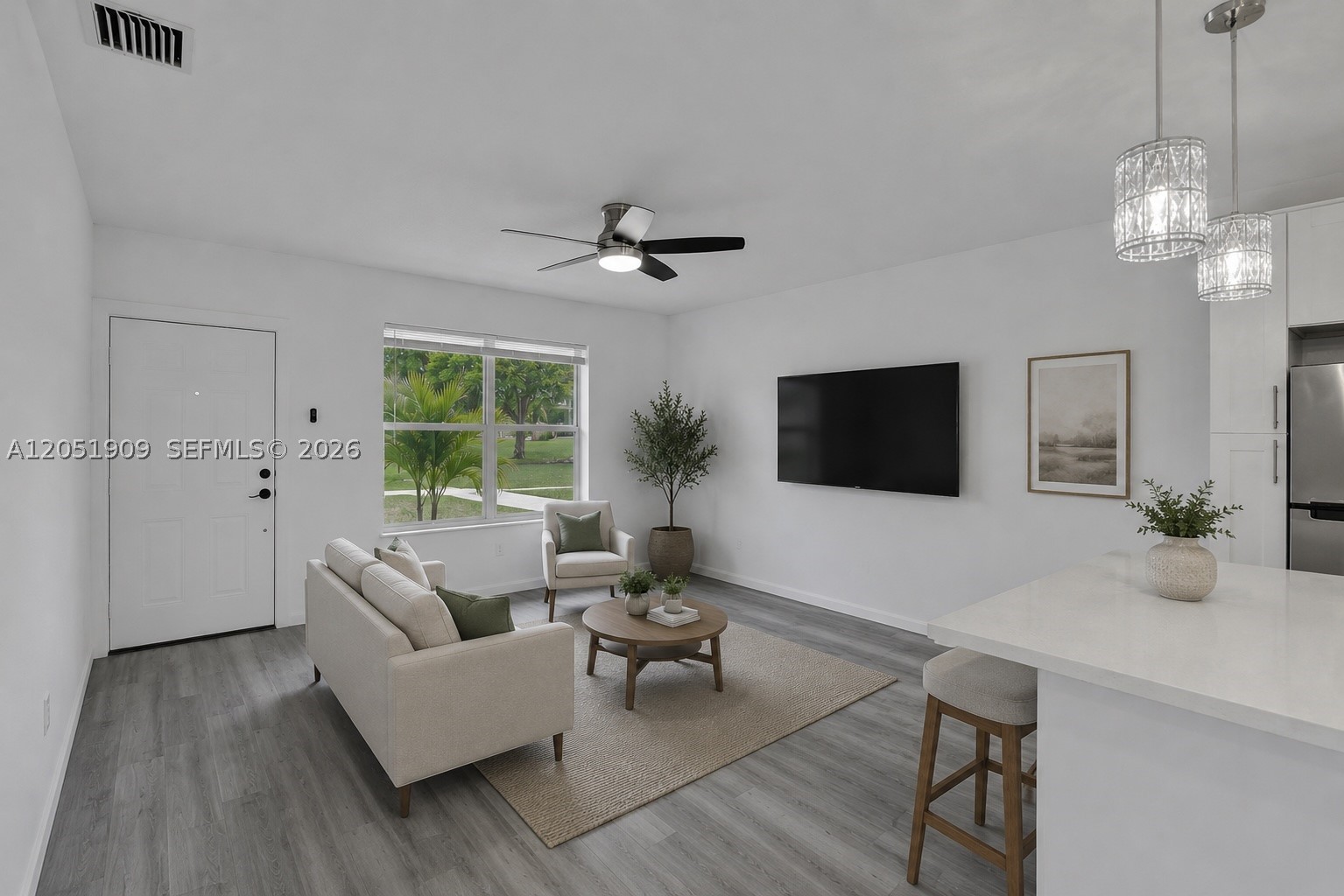 PINE TREE MANOR SEC 3 - Residential
