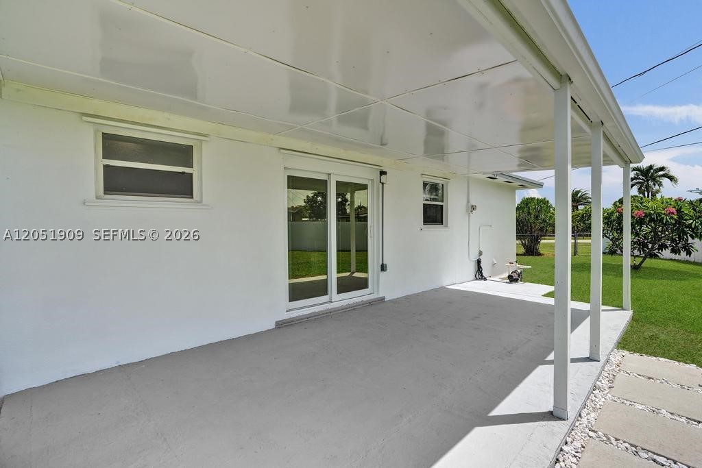 PINE TREE MANOR SEC 3 - Residential