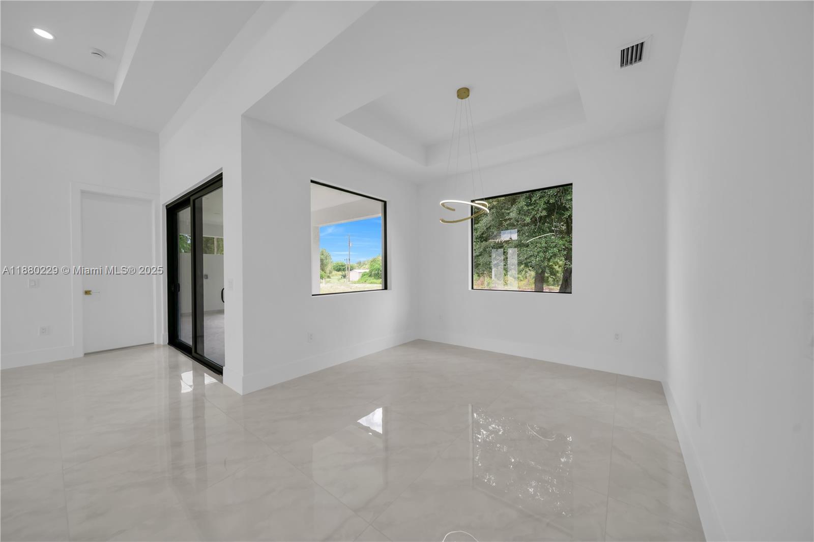 LEEHIGH ACRES - Residential