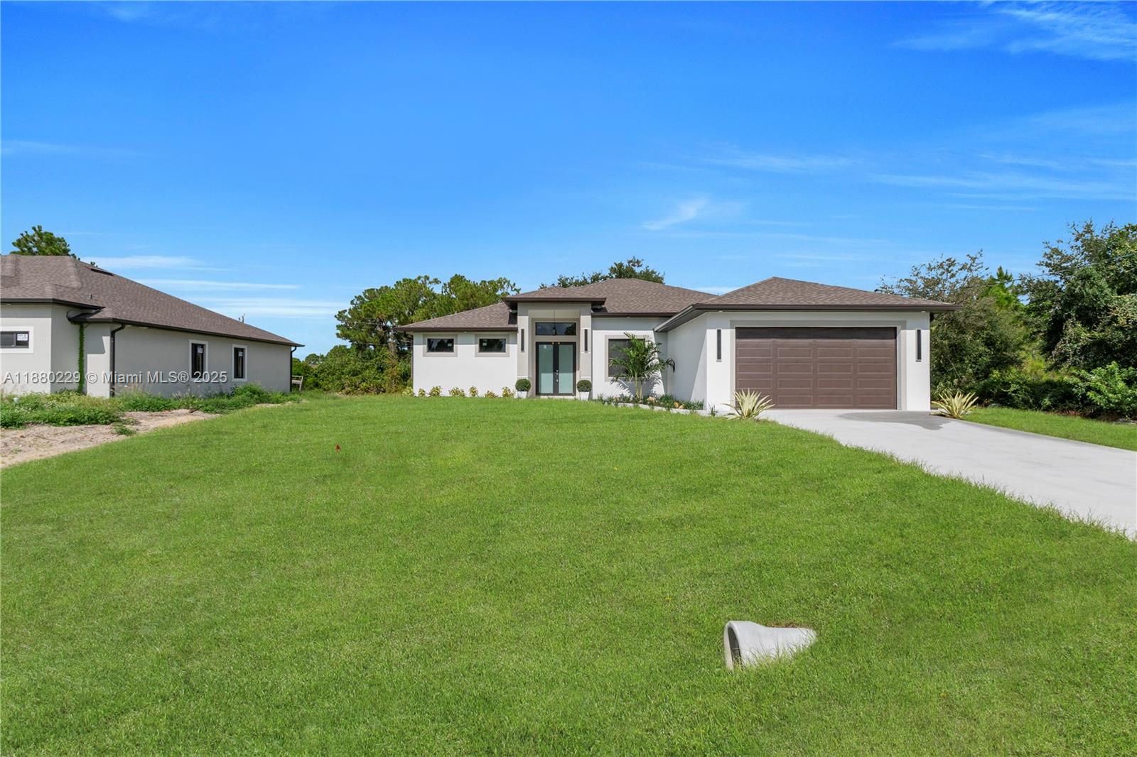 LEEHIGH ACRES - Residential