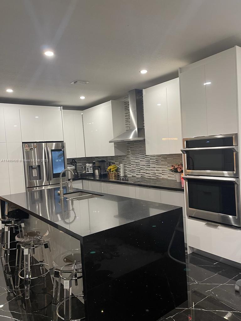 COCO PALM VILLAS/ISOLA - Residential Lease
