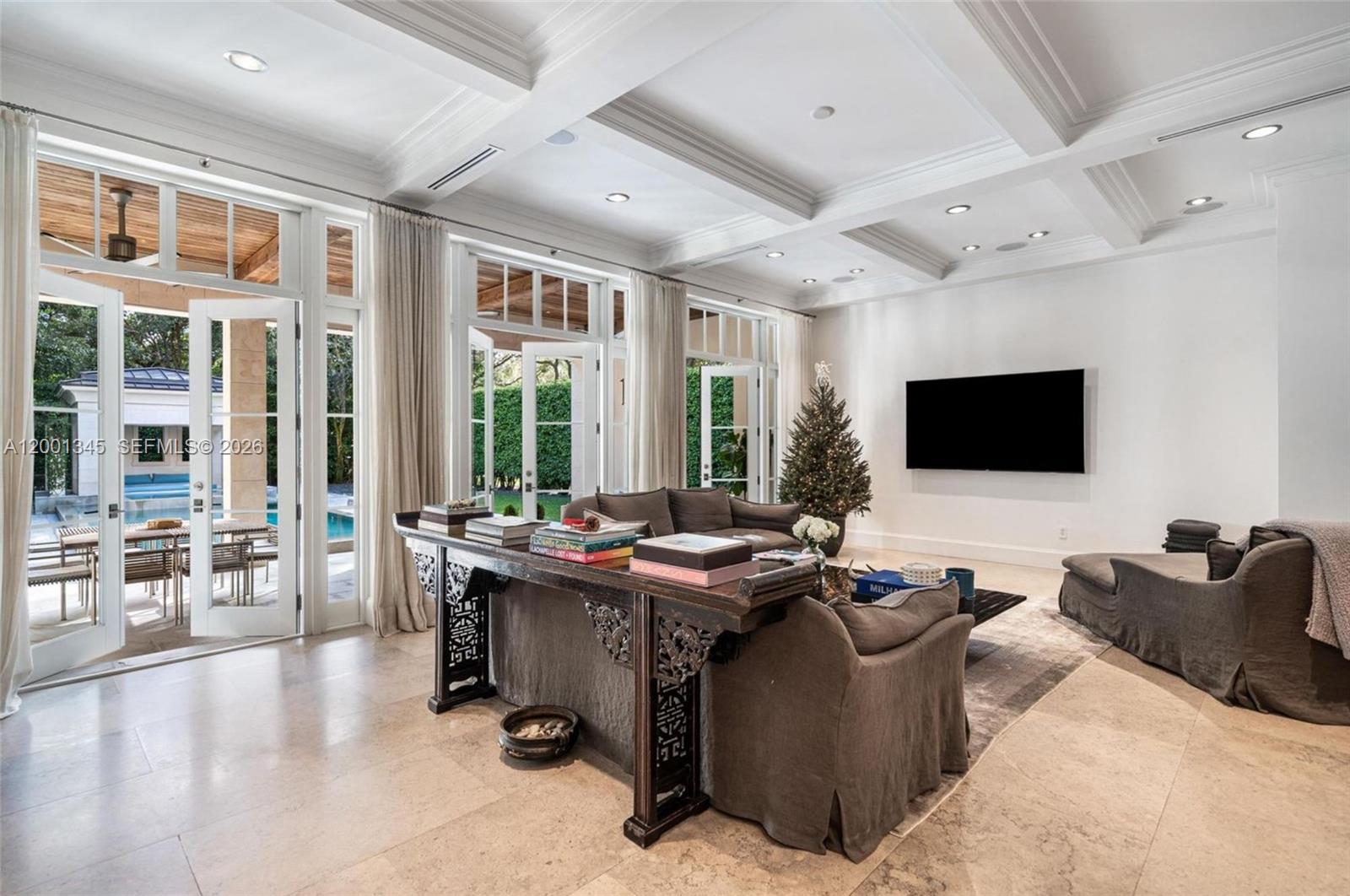 MARTIN SUBURBAN ACRES - Residential