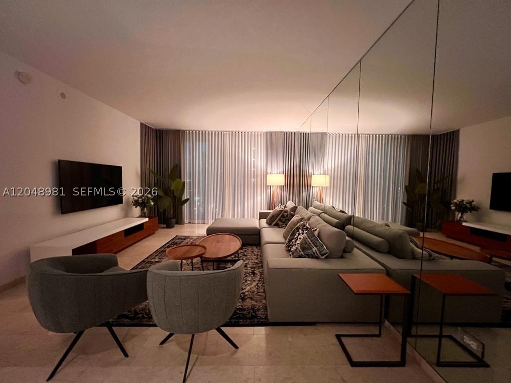 RISE CONDO - Residential
