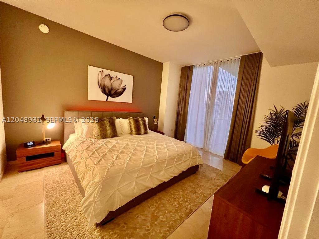 RISE CONDO - Residential