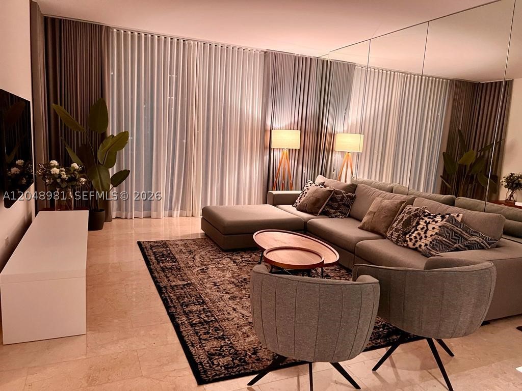 RISE CONDO - Residential