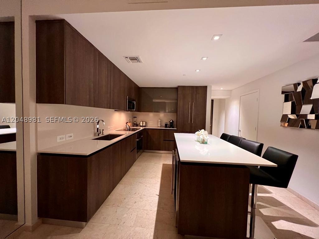 RISE CONDO - Residential