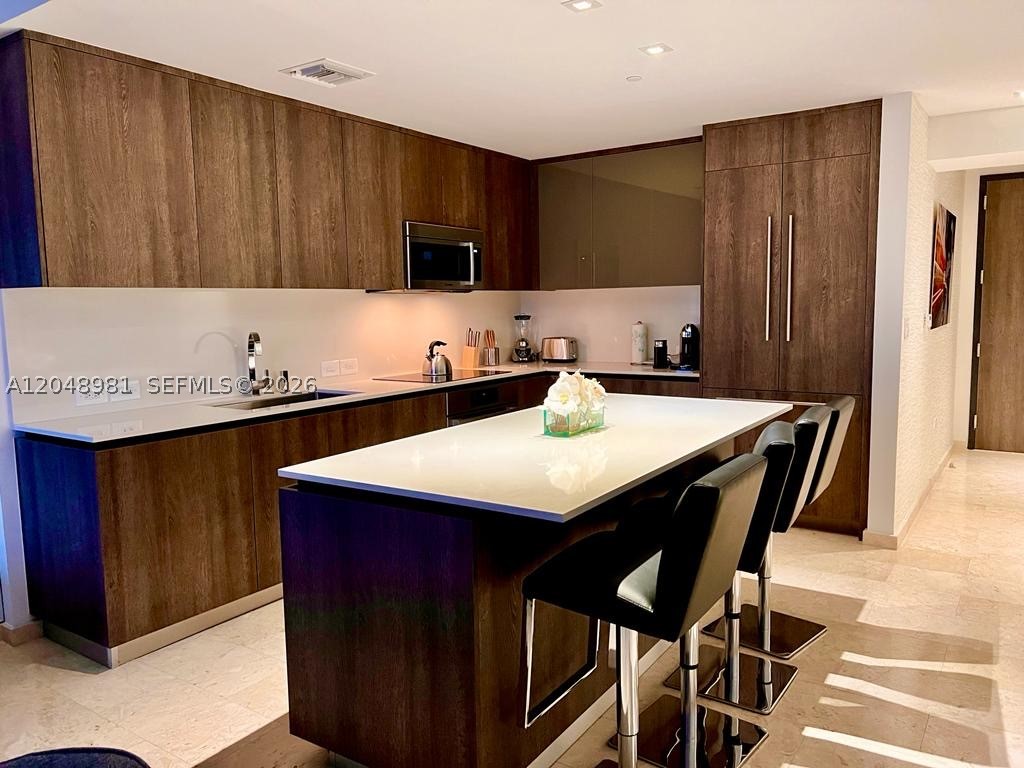 RISE CONDO - Residential