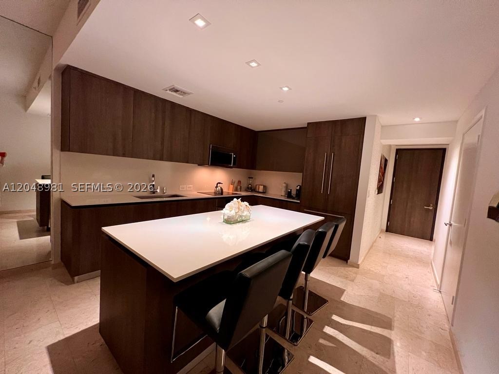 RISE CONDO - Residential