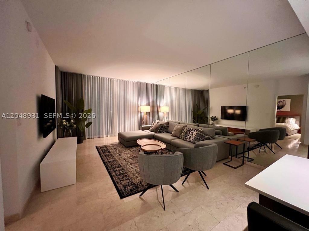 RISE CONDO - Residential